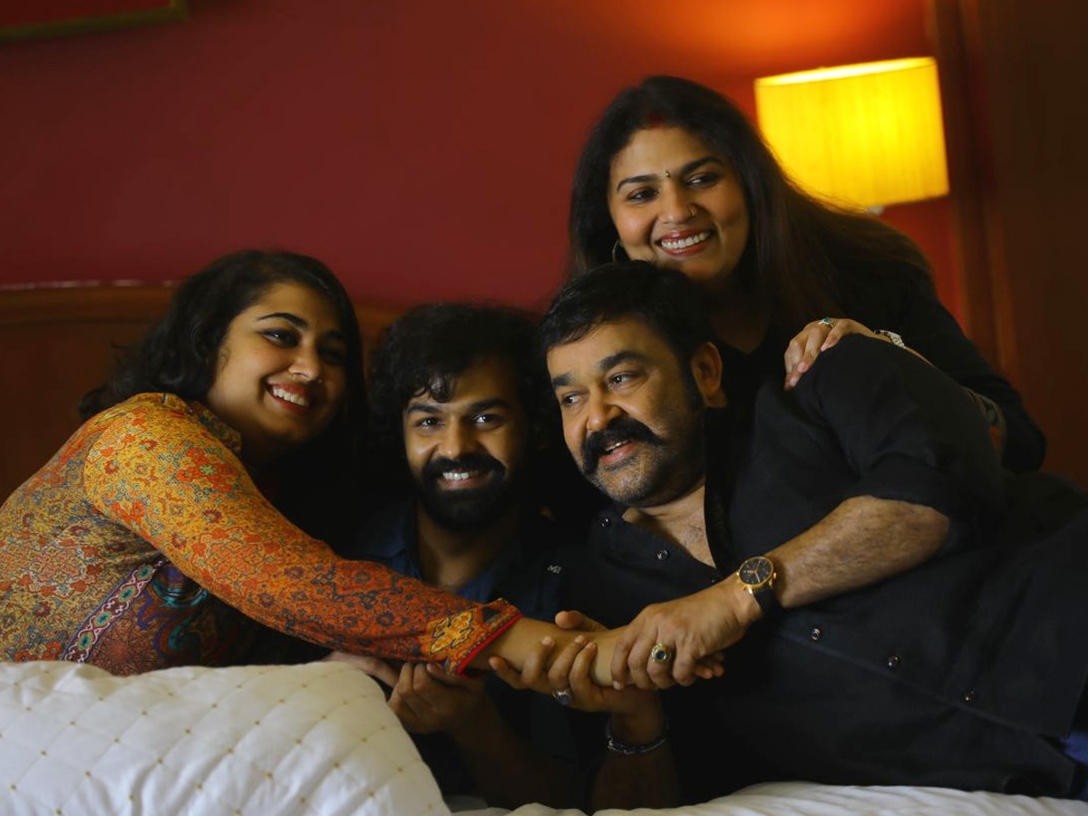 Malayalam Superstar Mohanlal Birthday Special Photos Viral24