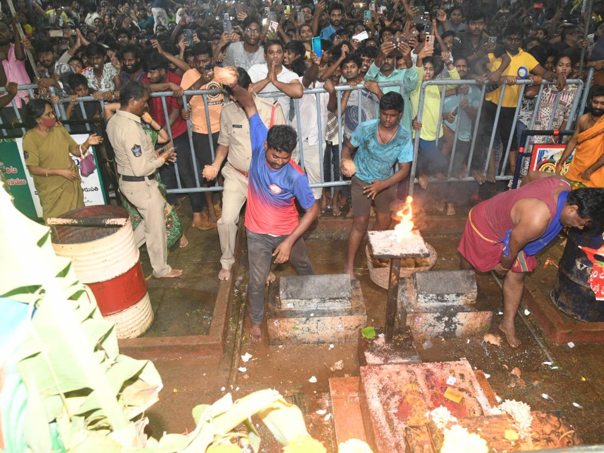 Last Day Of Tirupati Sri Tataya Gunta Gangamma Jatara13