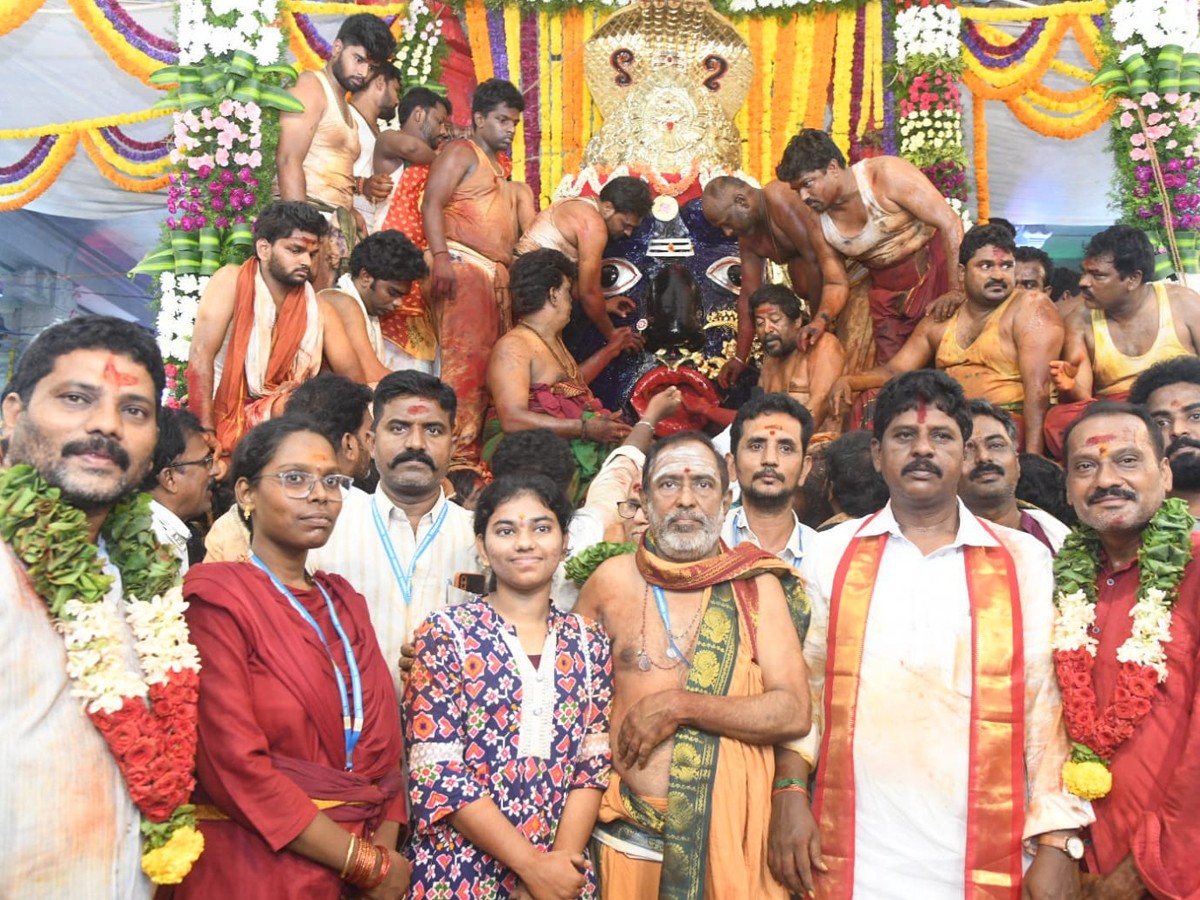 Last Day Of Tirupati Sri Tataya Gunta Gangamma Jatara28