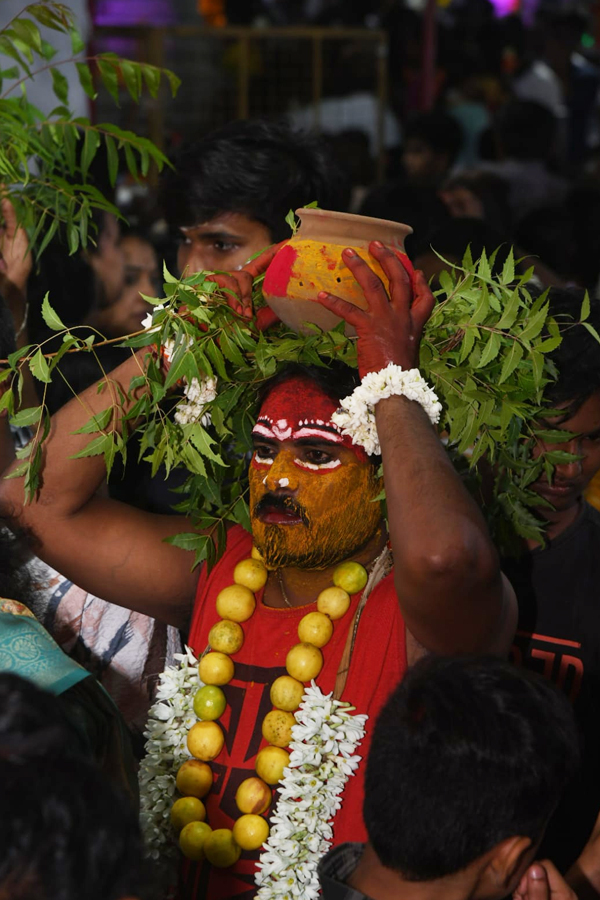 Last Day Of Tirupati Sri Tataya Gunta Gangamma Jatara7