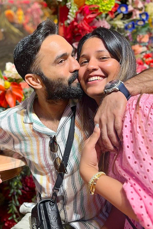 Dinesh Karthik's Lovely Wife Who Saved After His First Wife Betrayed Him: Photos18