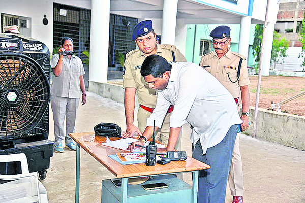 పెట్రోల్‌, డీజిల్‌ లూజు  విక్రయాలపై నిషేధం 3