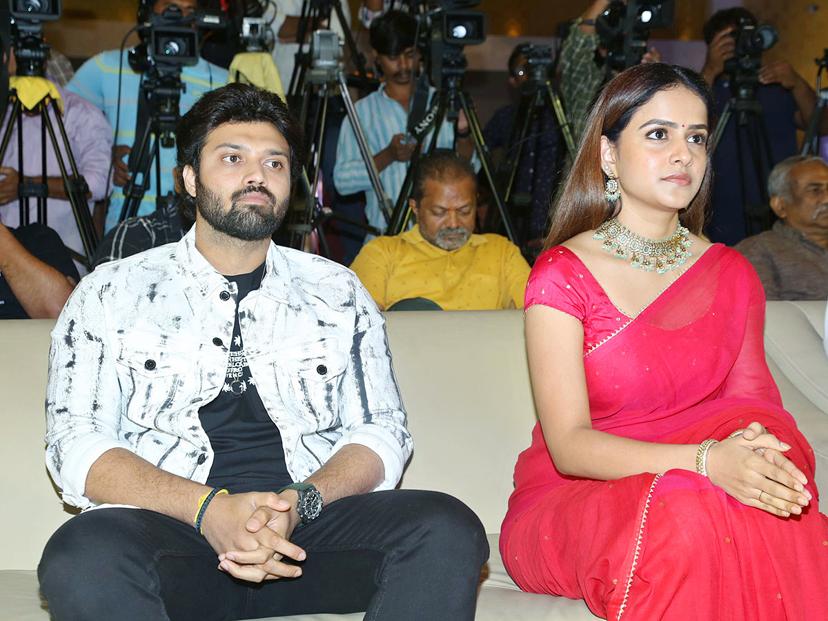 Love Me Movie Pre Release Function Photos10