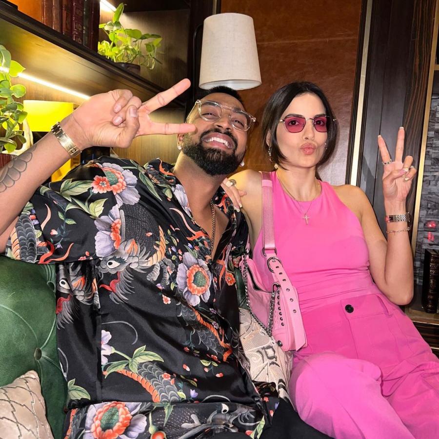 Hardik Pandya And Natasha Rare And Unseen Photos Trending Social Media Amid Divorce Rumours12