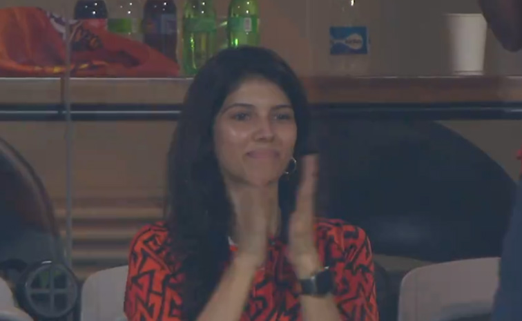 Kavya Maran Happy Moments After SRH Enters Into Finals: Photos7