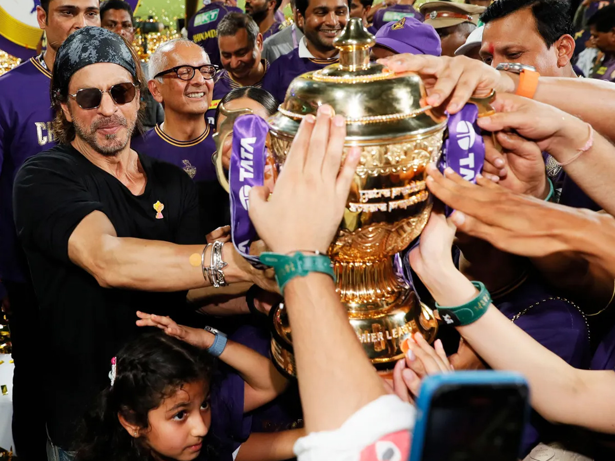 Kolkata Knight Riders beat Sunrisers Hyderabad by 8 wickets: Photos30