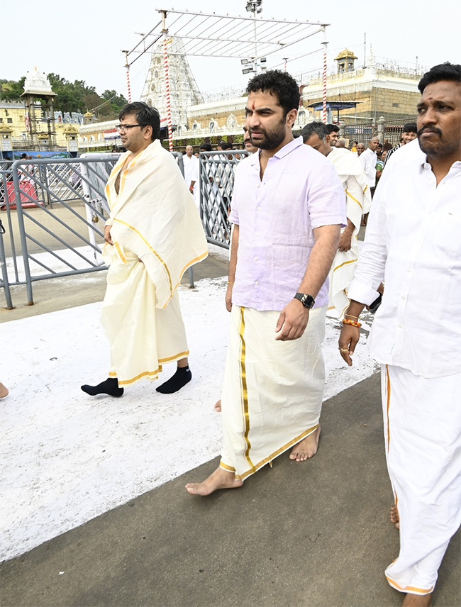 Vishwak Sen and Team Visited Tirumala Tirupati: Photos12