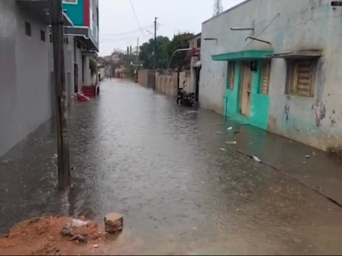 Rain and Gusty Winds In Telangana: Photos17