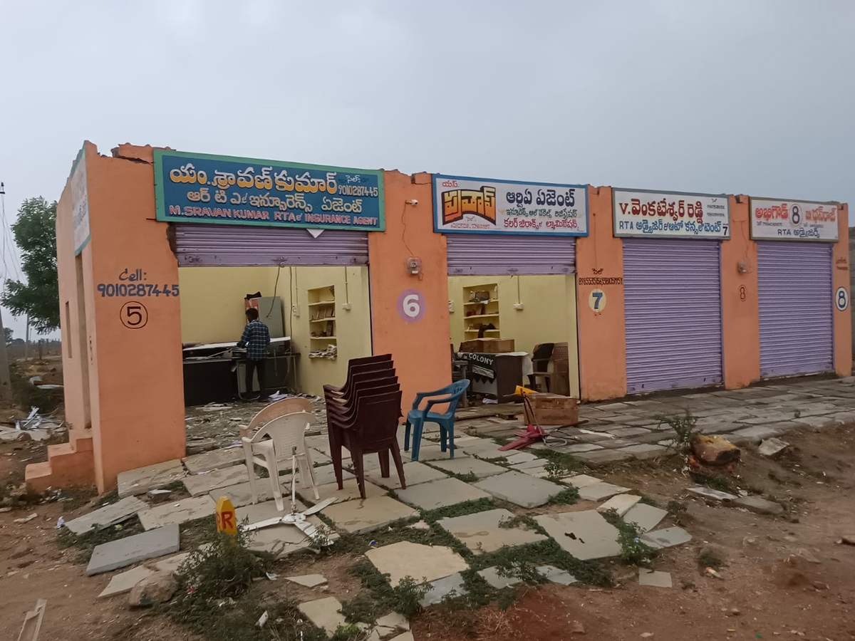 Rain and Gusty Winds In Telangana: Photos9