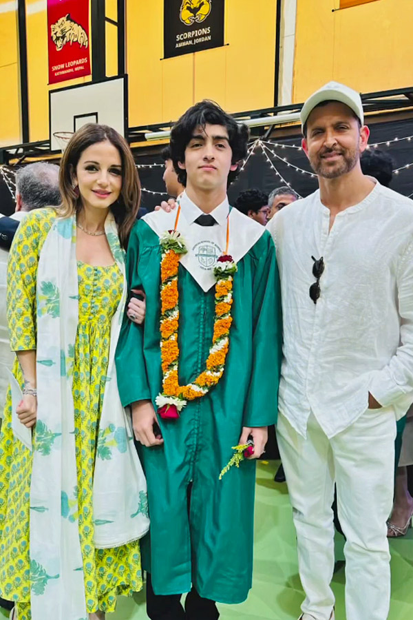 Hrithik Roshan And Sussanne Khan Attend Son Hrehaan Graduation Ceremony Photos8