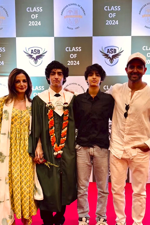 Hrithik Roshan And Sussanne Khan Attend Son Hrehaan Graduation Ceremony Photos9