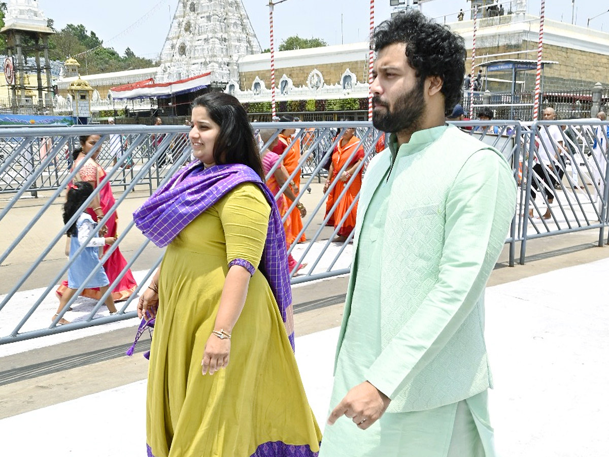 Love Me Movie Team Visits Tirumala Photos4