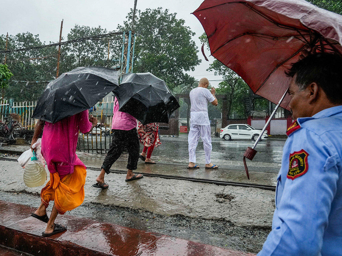 Remal Cyclone Latest Photos Goes Viral10