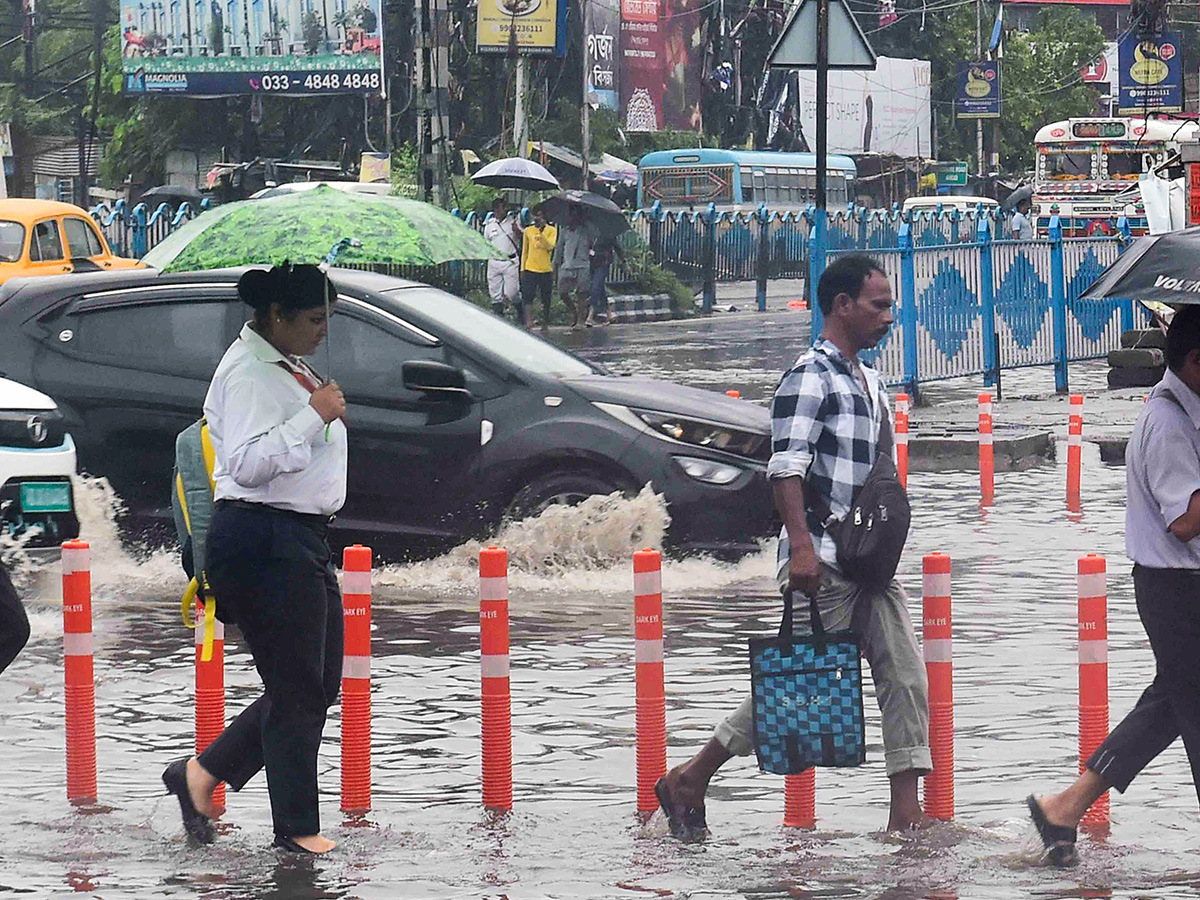 Remal Cyclone Latest Photos Goes Viral11