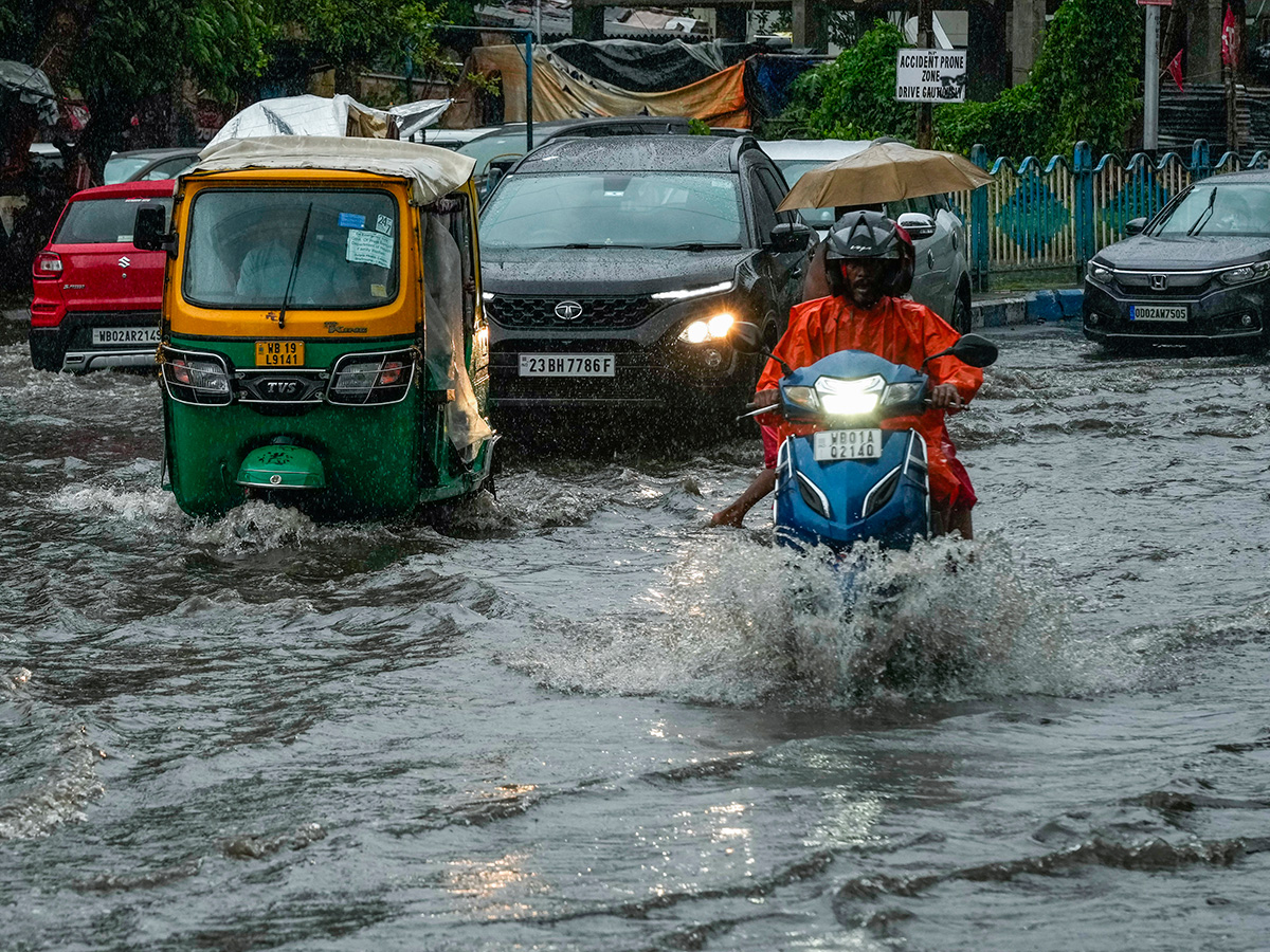 Remal Cyclone Latest Photos Goes Viral14