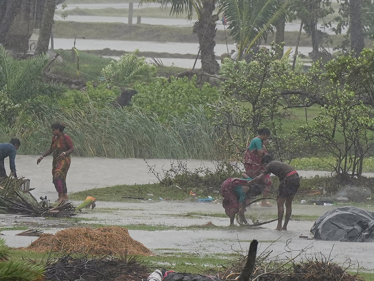 Remal Cyclone Latest Photos Goes Viral2