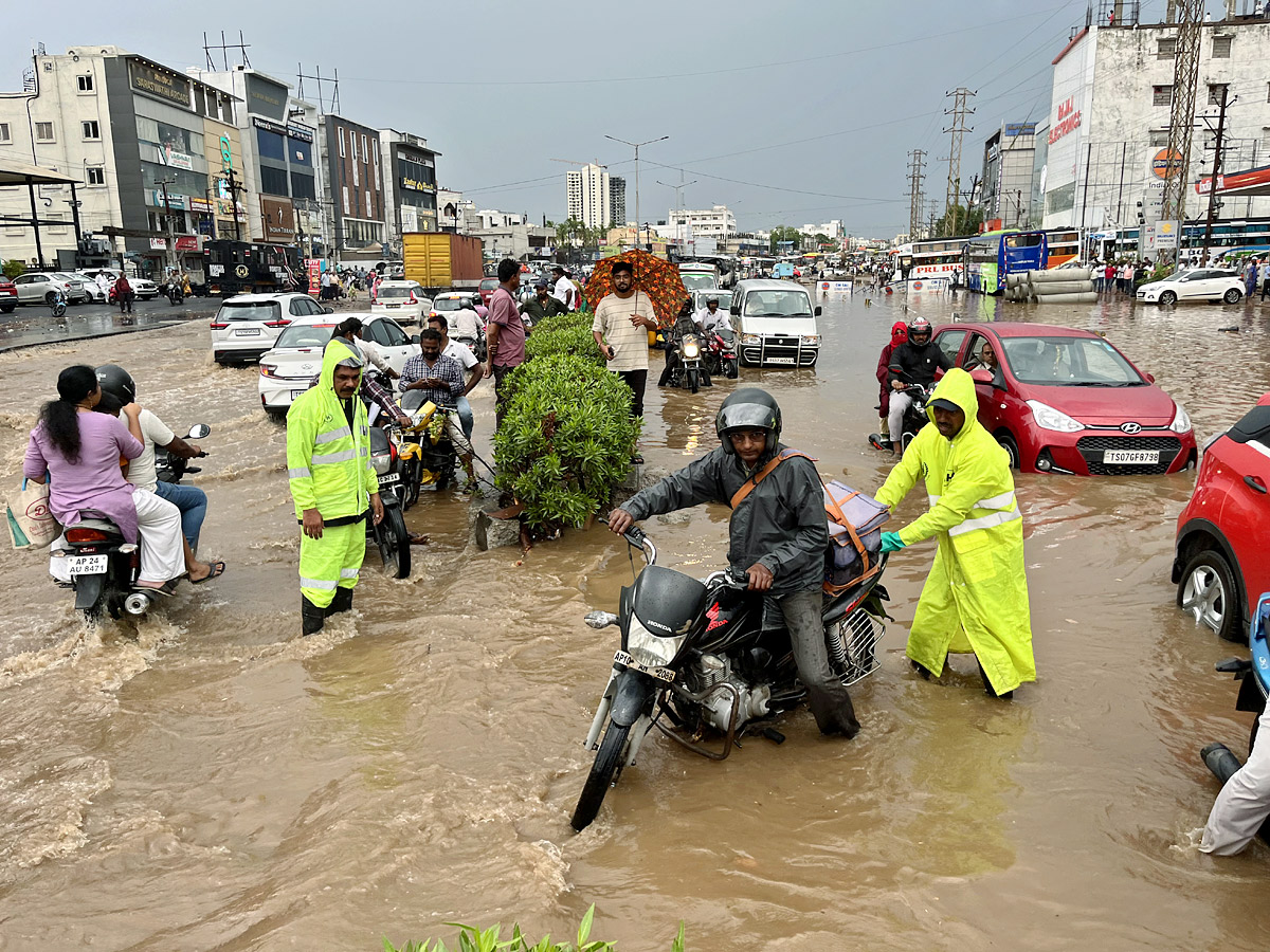 Best Photos of The Day in AP and Telangana Photo Gallery6