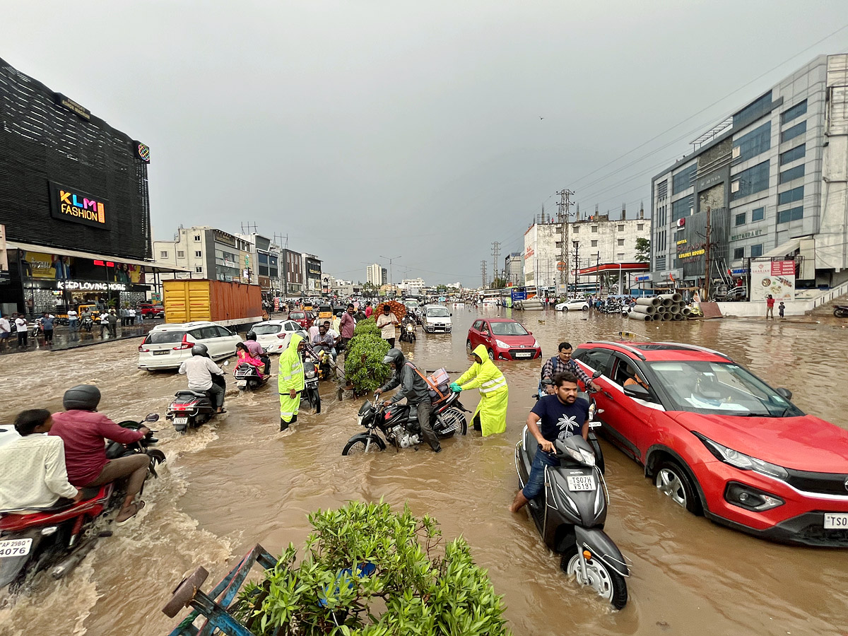 Best Photos of The Day in AP and Telangana Photo Gallery7