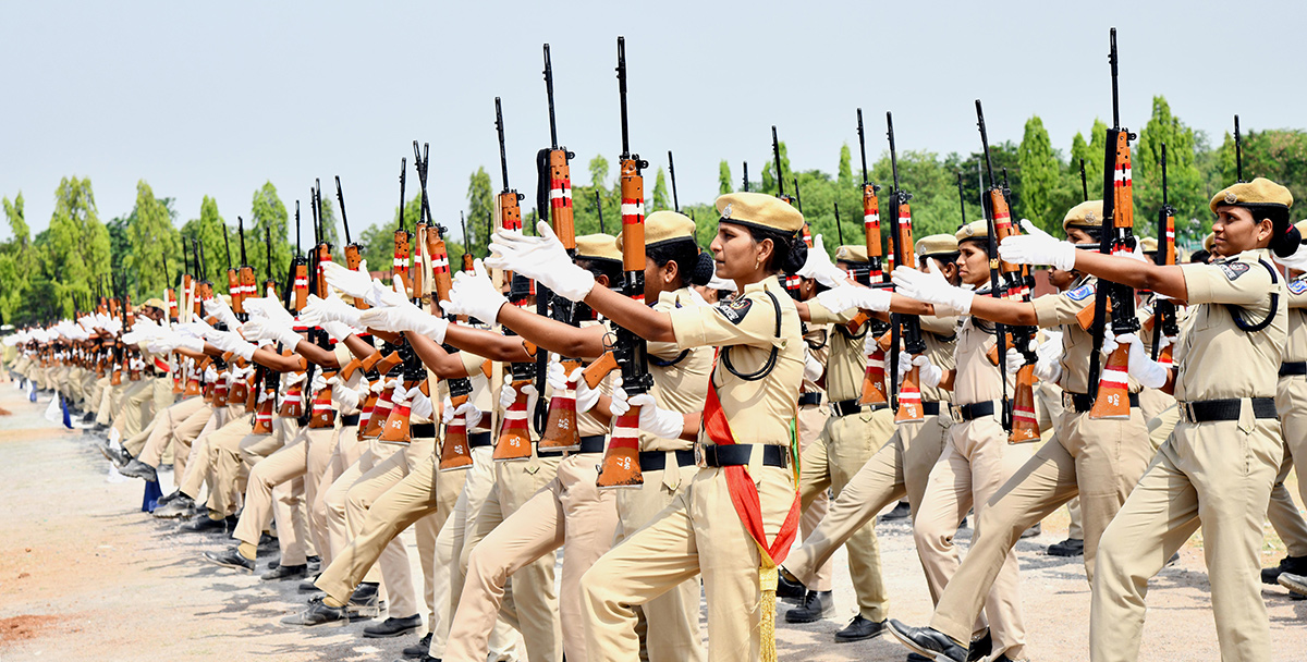 Police Rehearsal In Secunderabad Parade Ground For Telangana Formation Day Celebrations12