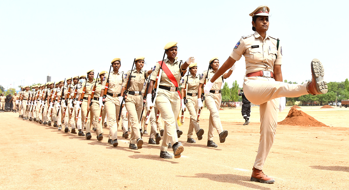 Police Rehearsal In Secunderabad Parade Ground For Telangana Formation Day Celebrations7