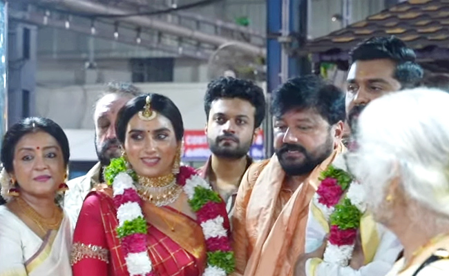 Actor Jayaram Daughter Malavika Wedding Photos9