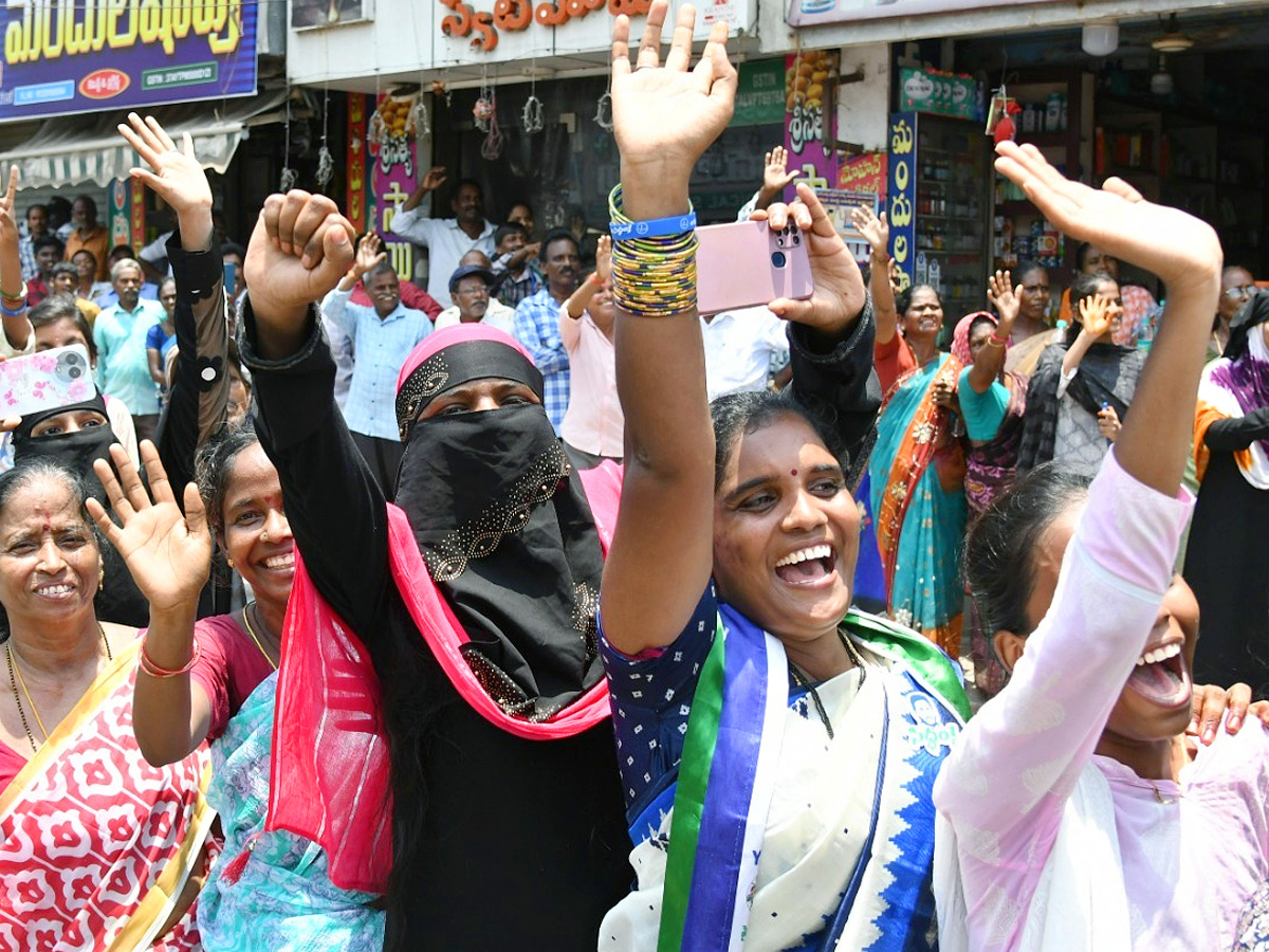 CM Jagan Public Meeting at Narasapuram Photos22