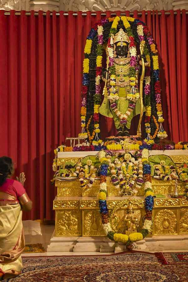 President Droupadi Murmu Visits Ayodhya Ram Mandir For The First Time10