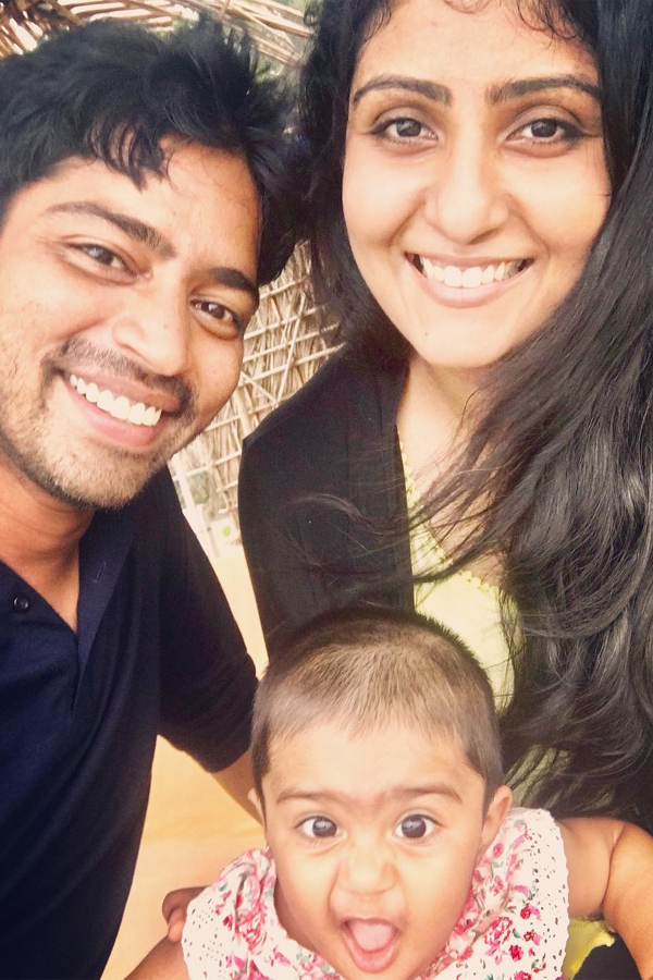 Allari Naresh And Virupa Celebrates 9th Wedding Anniversary: Photos9