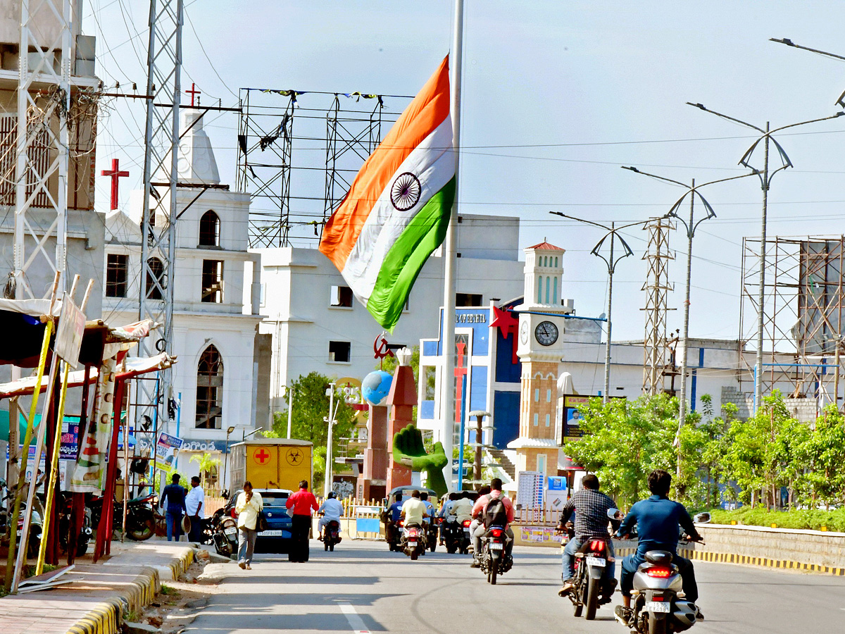 Best Photos of The Day in AP and Telangana Photo Gallery4