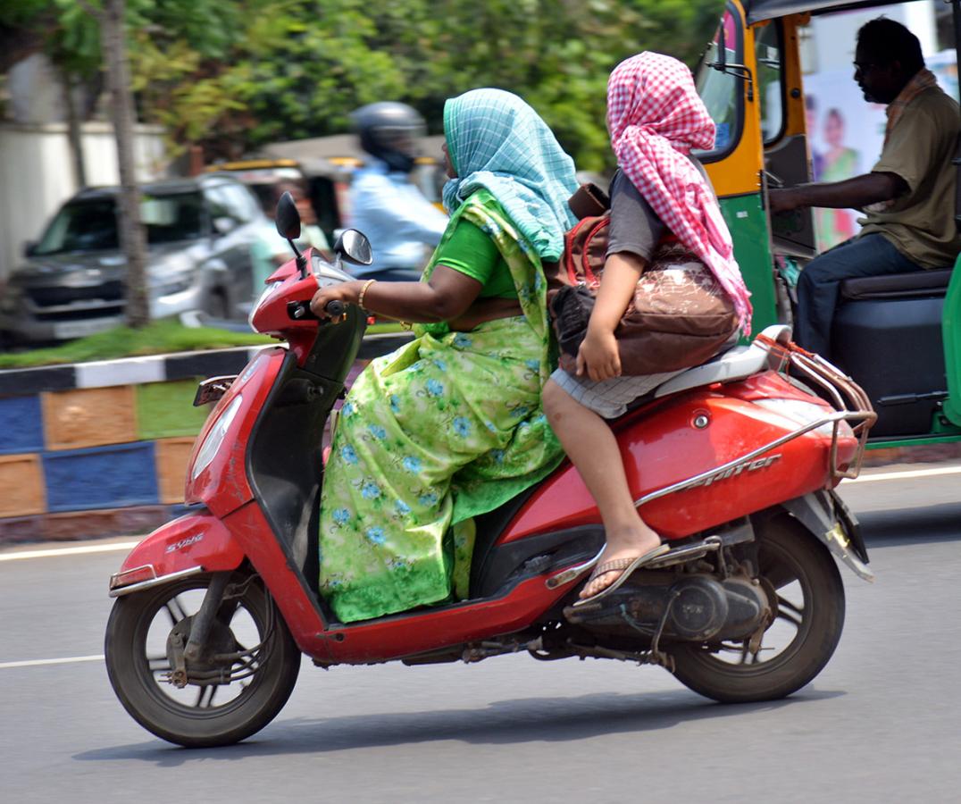 High Temperatures In Telugu States: Photos14