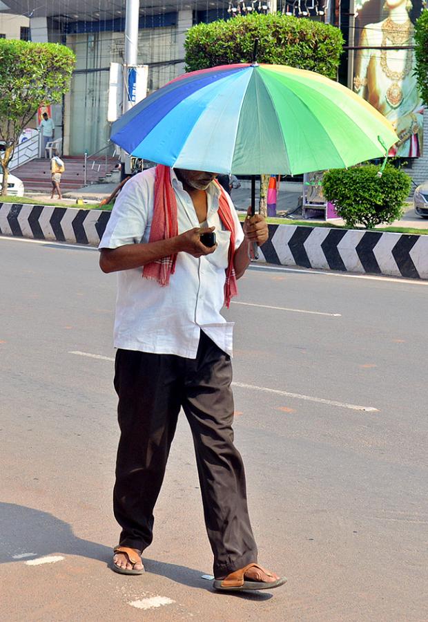 High Temperatures In Telugu States: Photos18