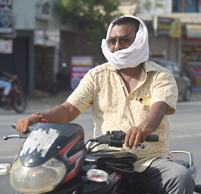 High Temperatures In Telugu States: Photos20