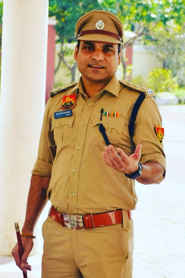 T20 World Cup 2007 Winning Cricketer Joginder Sharma Now Police Officer: See Photos13