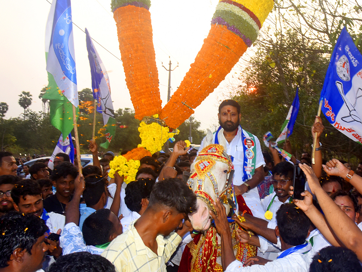 Best Photos of The Day in AP and Telangana Photo Gallery19