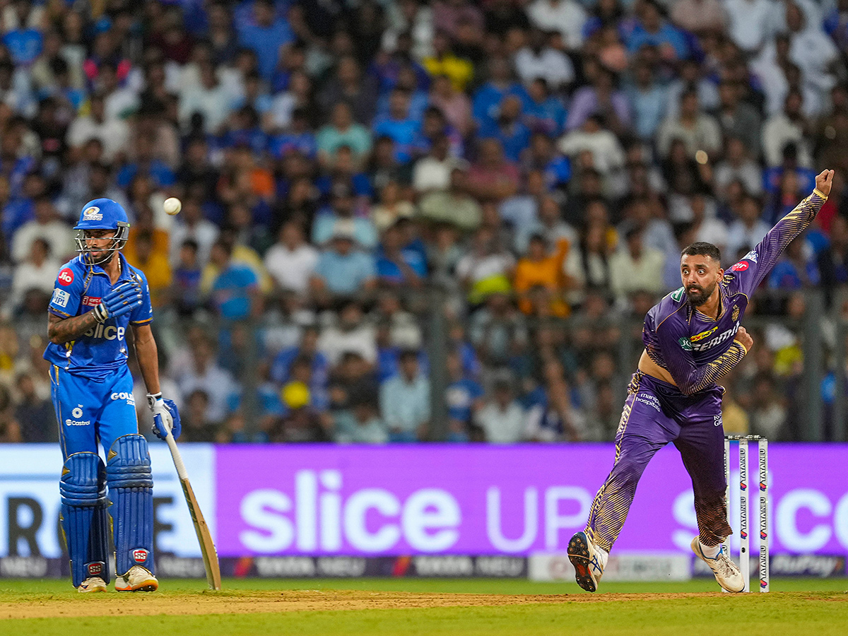 IPL 2024: Kolkata Knight Riders vs Mumbai Indians Match Photos12