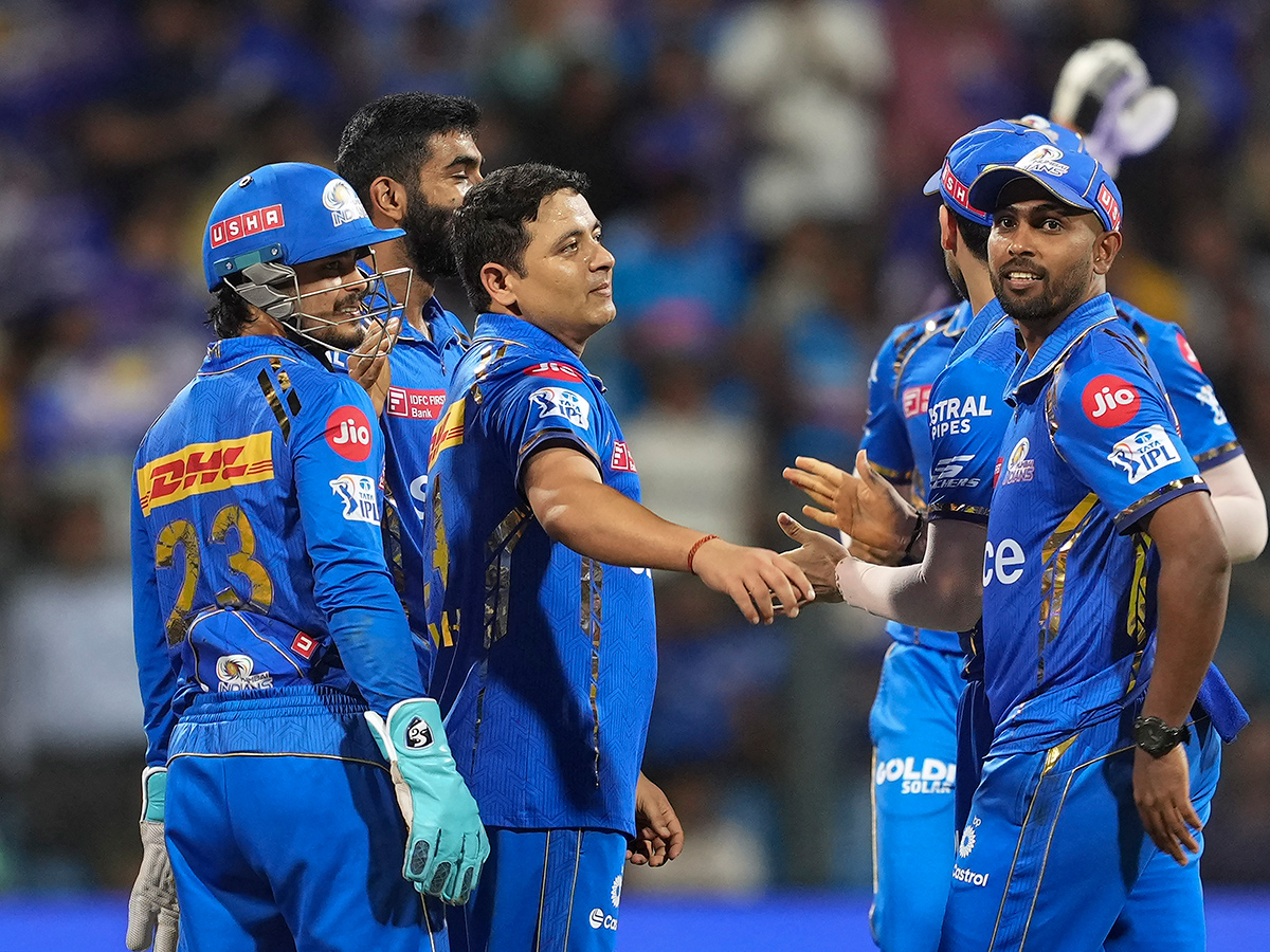 IPL 2024: Kolkata Knight Riders vs Mumbai Indians Match Photos25