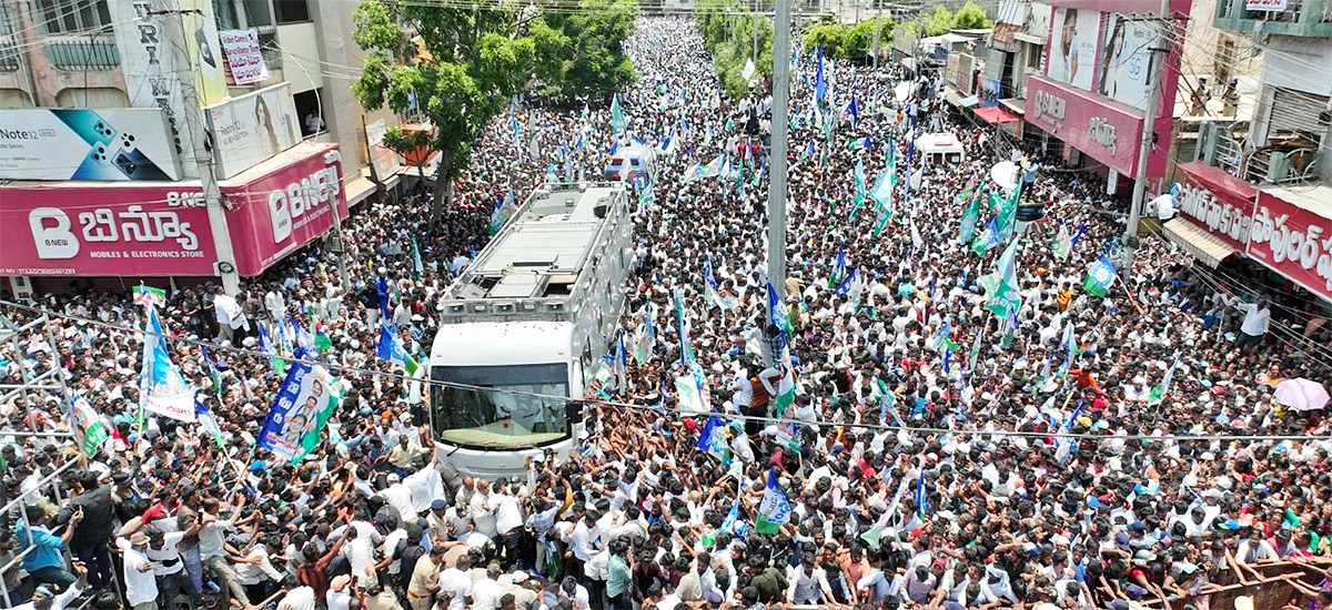 Massive YSRCP Supporters Attend At Hindupuram CM Jagan Road Show16