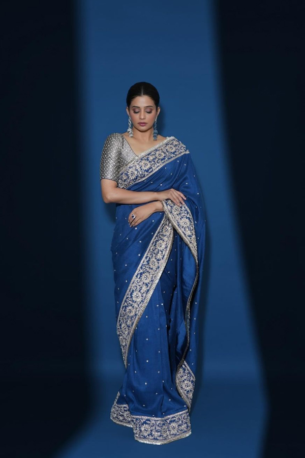 Priyamani Traditional Attire Photos Viral2