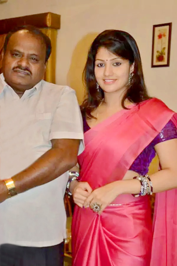 Interesting Facts About Radhika Kumaraswamy Photos10