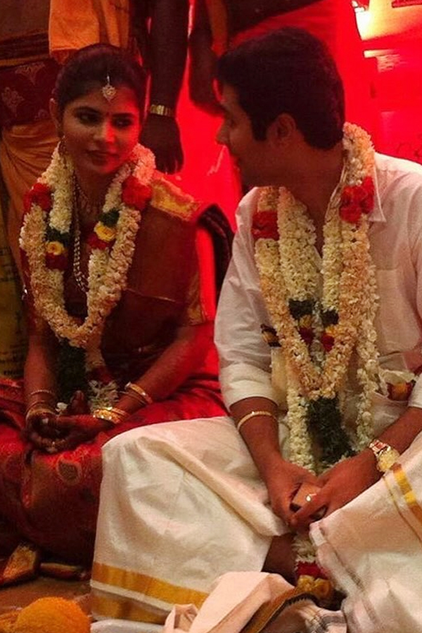 Singer Chinmayi Sripada Wedding Anniversary Photos3