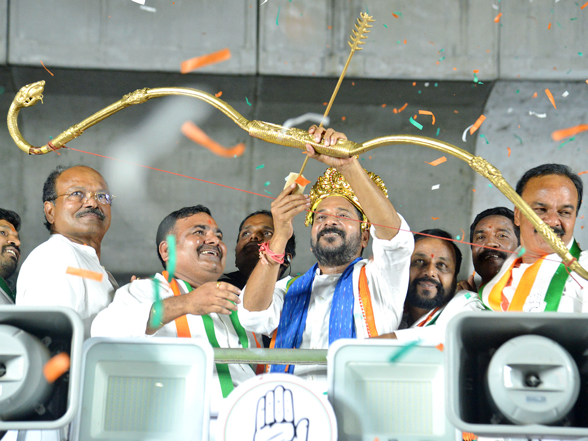 Best Photos of The Day in AP and Telangana Photo Gallery10