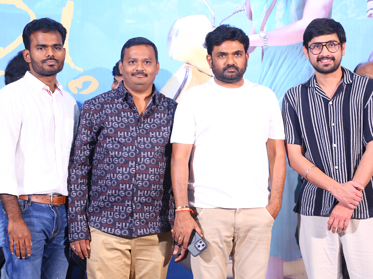 Director Maruthi Launched Raj Tarun Bhale Unnade Teaser10