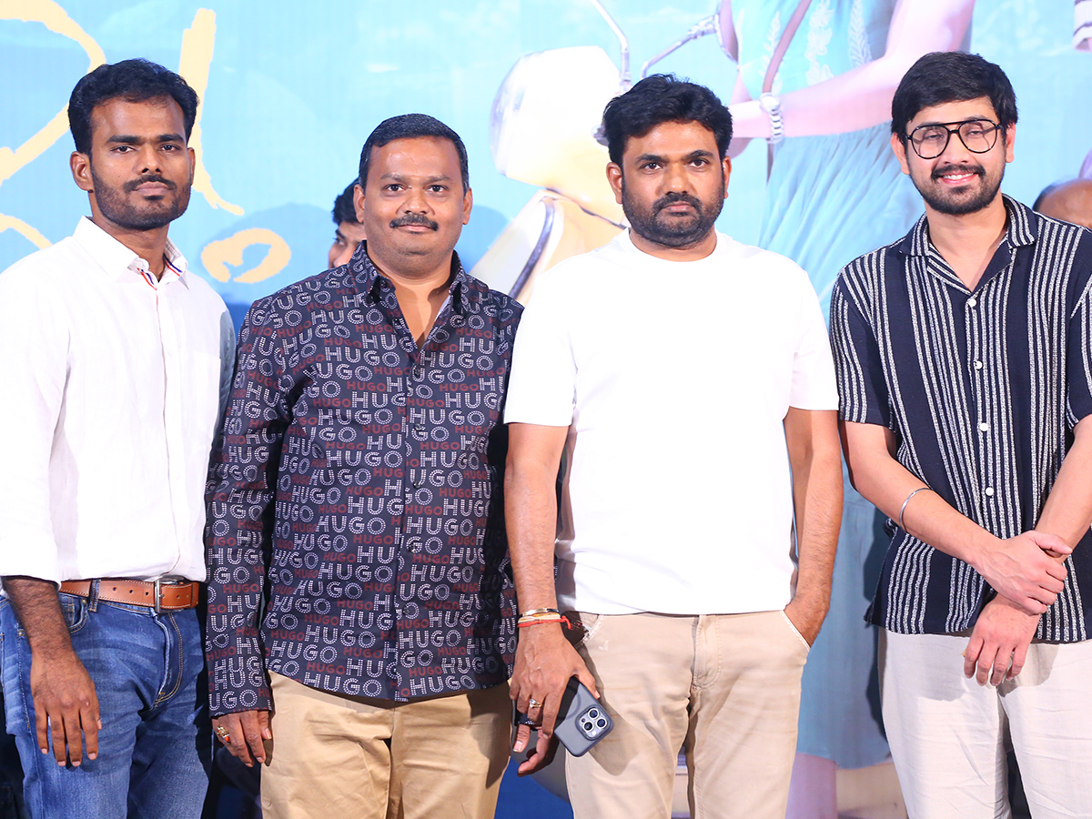 Director Maruthi Launched Raj Tarun Bhale Unnade Teaser11