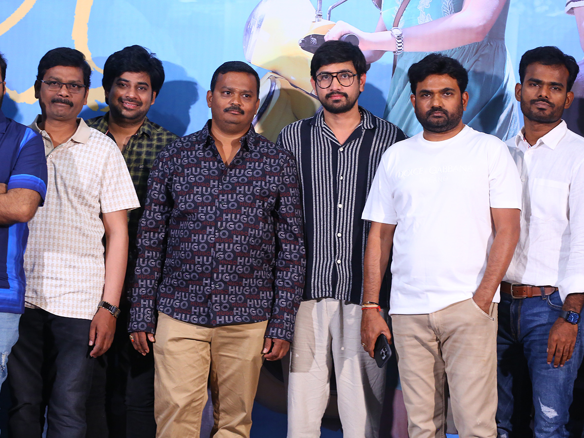 Director Maruthi Launched Raj Tarun Bhale Unnade Teaser7