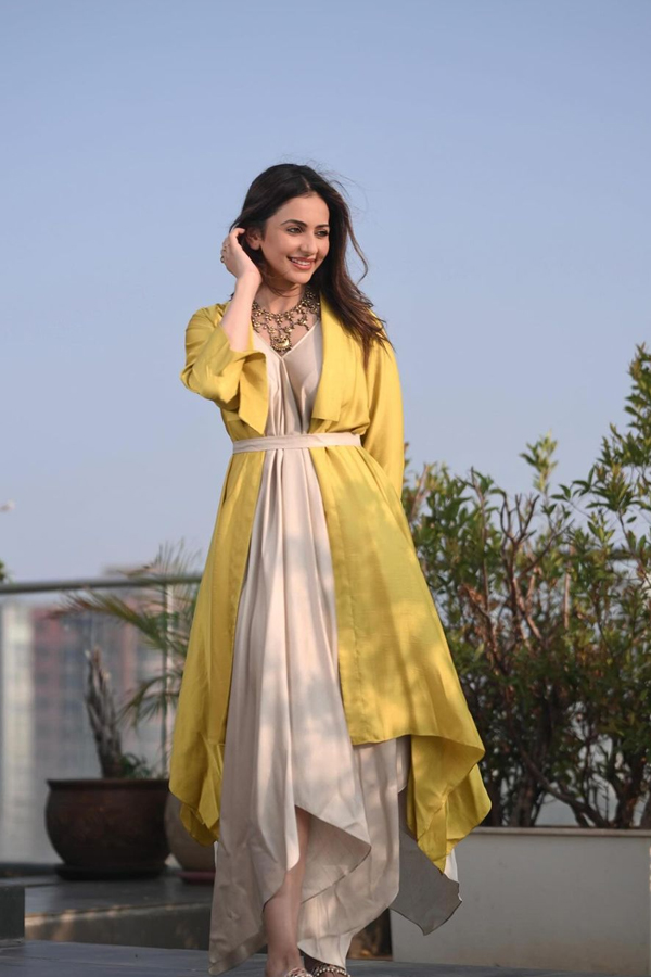 Rakul Preet Singh Looks Super Cute In Designer Dress4