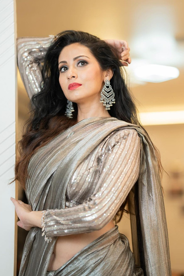 Tollywood Actress Sadha Amazing Fashion Style Photos Viral10