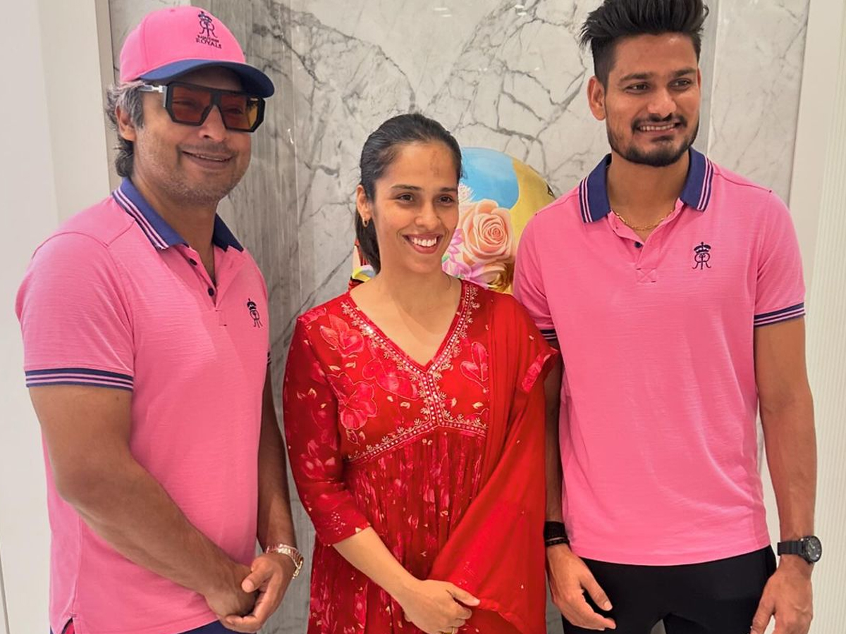 Saina Nehwal With Rajasthan Royals Team Photos Goes Viral 2