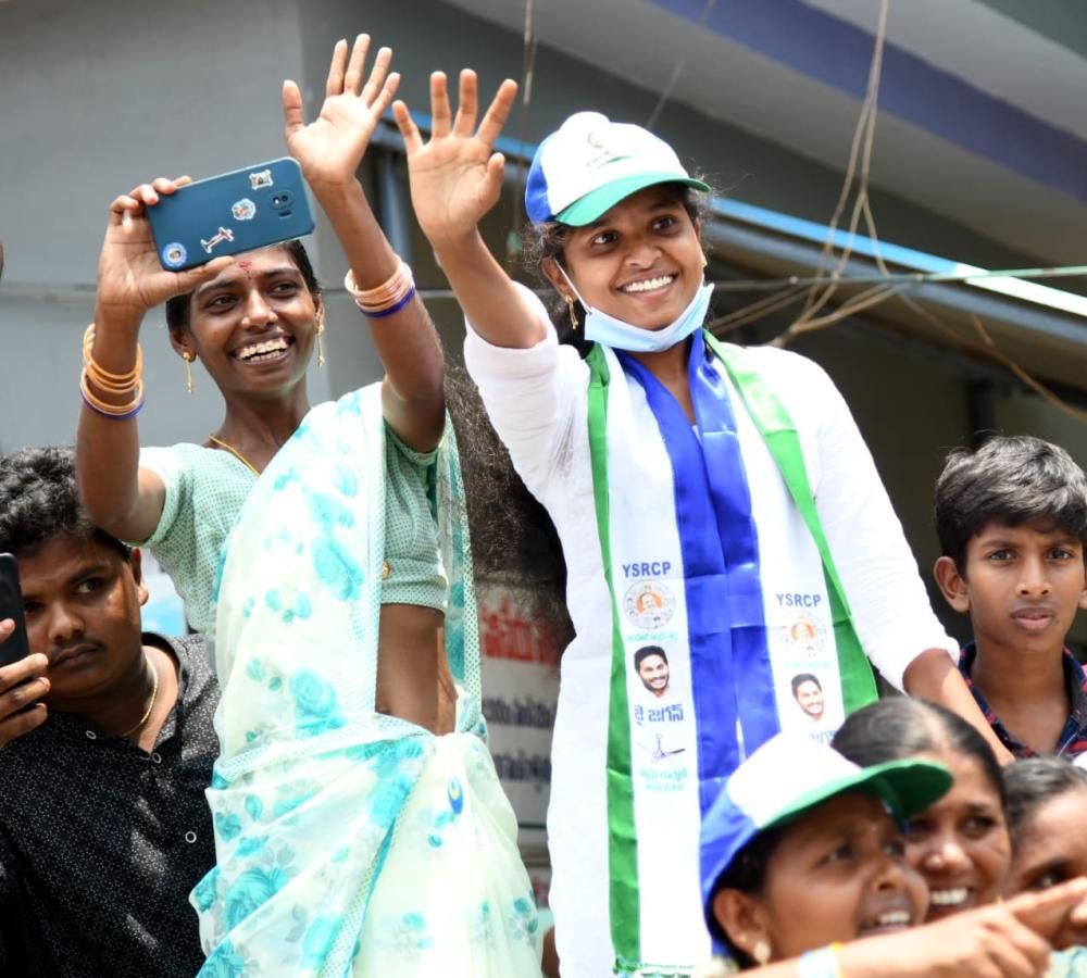 CM YS Jagan Mohan Reddy Public Meeting Ichapuram Srikakulam District Photos8