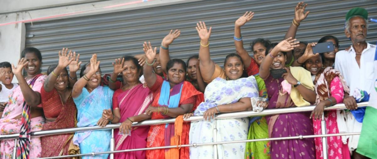 CM YS Jagan Mohan Reddy Public Meeting Ichapuram Srikakulam District Photos11