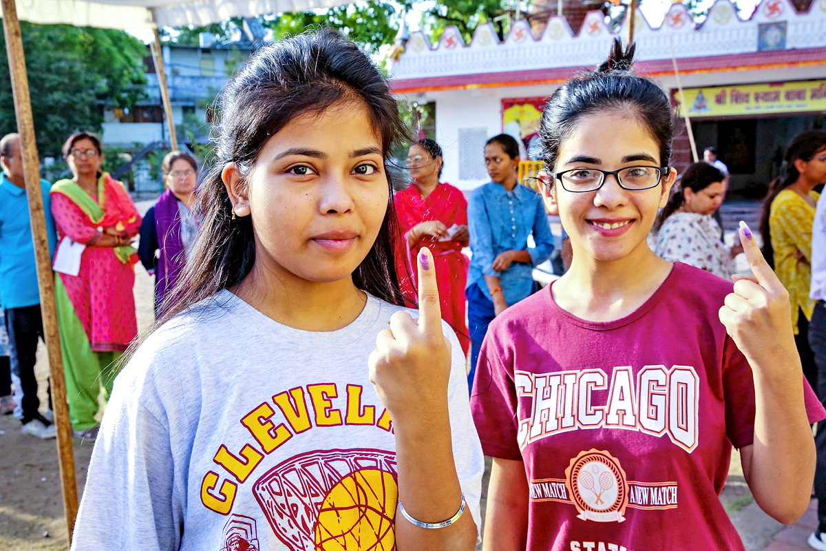  third phase of Lok Sabha elections Photos14